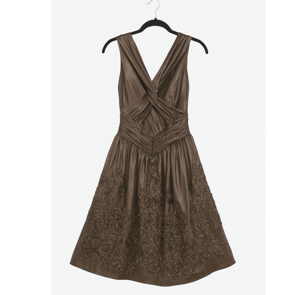 Adrianna Papell Boutique Brown Halter Open-Back 3D Ribbon Appliqué Dress 6 - Picture 5 of 9